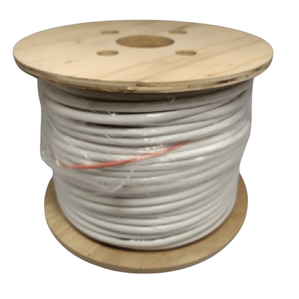 Diferentes tipos de cabo manga organizados em bobinas-conduscobre